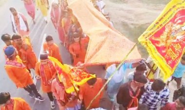 देवी मंदिर में चढ़ाई गई हजार फीट लंबी चुनरी