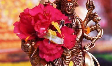 महा अष्टमी पर बन रहे एक साथ 2 शुभ योग, इन 5 राशियों का चमकेगा भाग्य