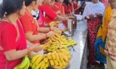 हनुमान जयंती पर रोटी बैंक ने बांटे शीतल जल और फल