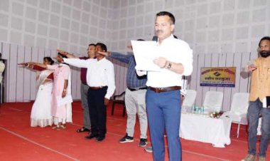 कलेक्टर की चिट्ठी मतदाताओं के नाम, शत-प्रतिशत मतदान की अपील