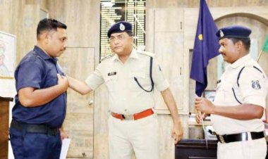 एम्बुलेंस दुर्घटना, घायलों को आपातकालीन सुविधा पर पुलिस टीम पुरस्कृत