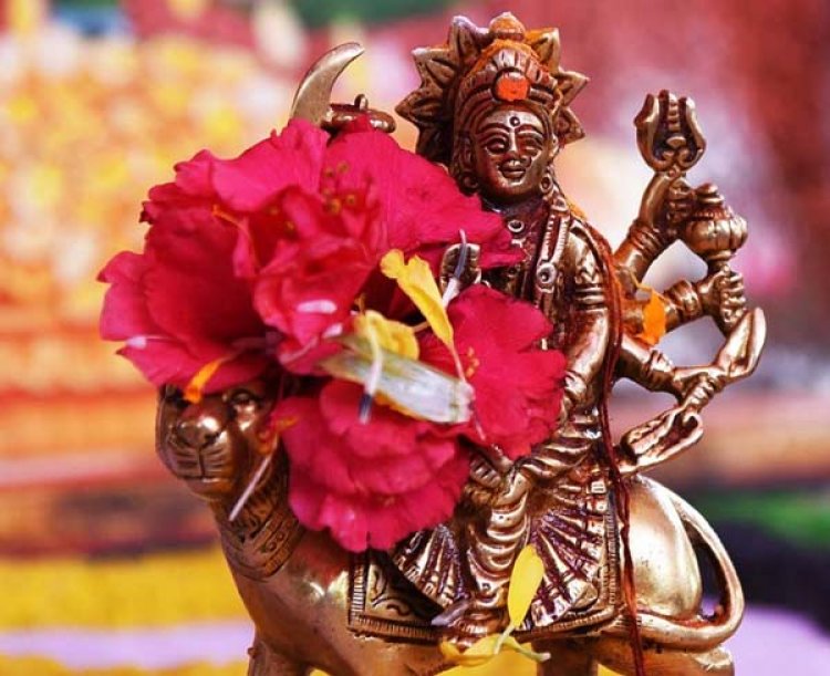 महा अष्टमी पर बन रहे एक साथ 2 शुभ योग, इन 5 राशियों का चमकेगा भाग्य