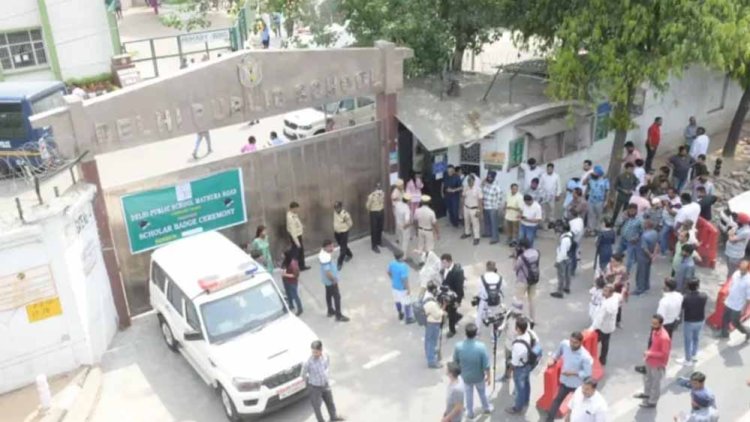 बढ़ती जा रही दिल्ली-NCR के स्कूलों को बम थ्रेट मिलने की लिस्ट, अब तक 11 स्कूलों को मिला मेल