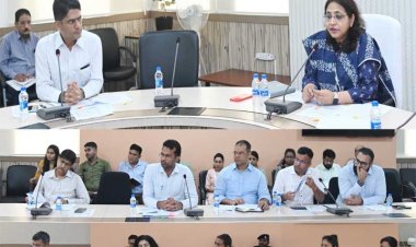 पहुंचविहीन क्षेत्रों में सभी आवश्यक सामग्रियों का भंडारण कराएं