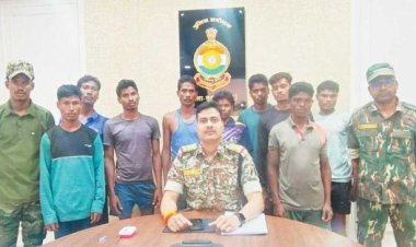 पुलिस पर फायरिंग व गाड़ी को उड़ाने में शामिल 9 नक्सली गिरफ्तार