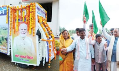 सीएम ने जल शक्ति अभियान के जागरूकता वाहन को झंडी दिखा किया रवाना