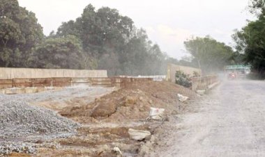 एनएच 30 गारका पुलिया जर्जर, राहगीर परेशान