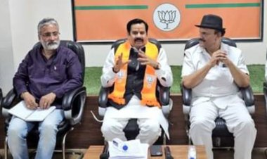 प्रदेश प्रभारी ने इंदौर में रात 9 बजे ली बैठक:यूपी के मंत्री डॉ. महेन्द्र सिंह बोले - इंदौर में सदस्यता अभियान की हालत चिंताजनक, सदस्यता का केवल दो विधानसभाओं में चल रहा काम