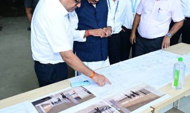 सांसद आलोक शर्मा ने किया राजाभोज एयरपोर्ट का निरीक्षण:जन सुविधाओं और विस्तार को लेकर चल रहे विकास कार्यों की समीक्षा की