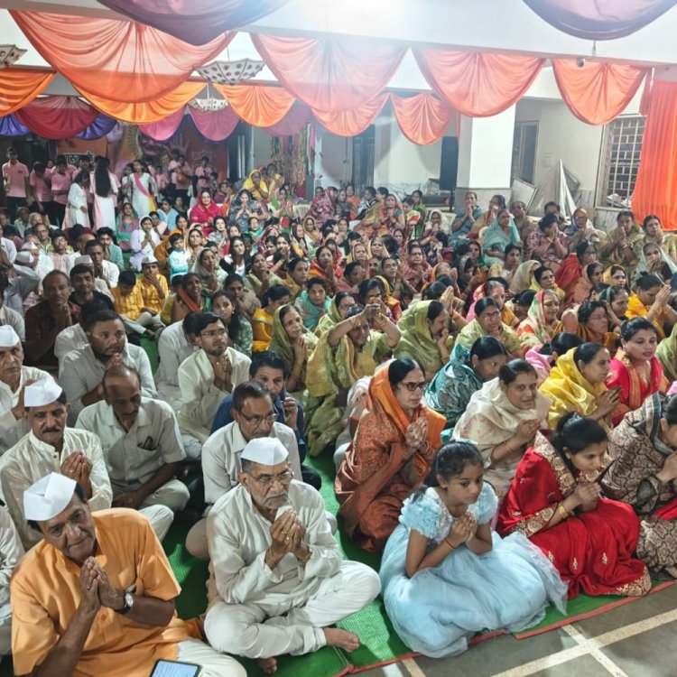 पर्युषण पर्व के समापन पर मंगलवारा जिनालय से निकली शोभायात्रा:आस्था और भक्ति का उमड़ा सैलाब, काष्ठ के ऐरावत पर विराजमान भगवान बने आकर्षण का केन्द्र