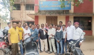 छत्तीसगढ़ दस्तावेज लेखक जनकल्याण संघ ने अनिश्चितकालीन हड़ताल शुरू की