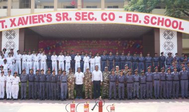 सेंट जेवियर्स सीनियर सेकेंडरी स्कूल में फायर सेफ्टी का प्रशिक्षण:सीआईएसएफ भेल के इंस्पेक्टर और उनकी टीम ने आग सुरक्षा और रोकथाम पर दी जानकारी