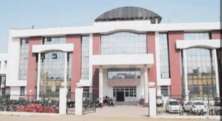 मेडिकल-डेंटल के स्नातकोत्तर छात्र पढ़ाई ये दौरान नहीं कर सकेंगे  प्रेक्टिस, सेवा अथवा नौकरी