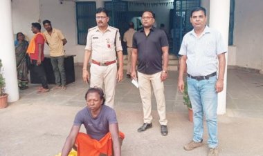 घर के बाहर बैठी महिला को गली में ले जाकर रेप, अधेड़ आरोपी गिरफ्तार