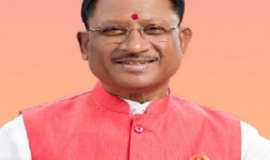 मुख्यमंत्री विष्णु देव साय के कार्यक्रम के बाद भाजपा नेताओं का शराब पार्टी...थानेदार सहित दो आरक्षक निलंबित..