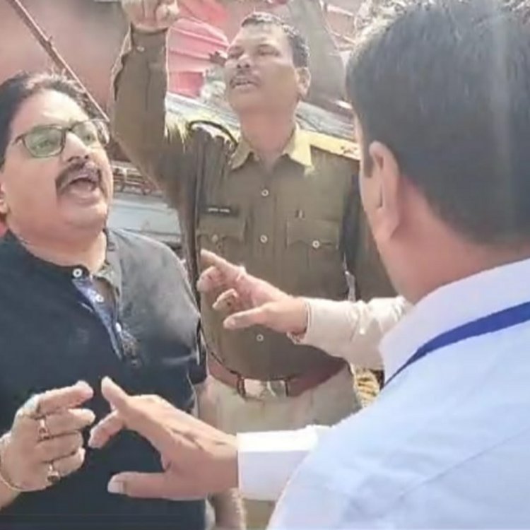 जनता दल के कार्यालय पर चला बुलडोजर:अधिकारियों से हुआ विवाद; डायरेक्टर रक्षा संपदा के निर्देश पर कार्रवाई