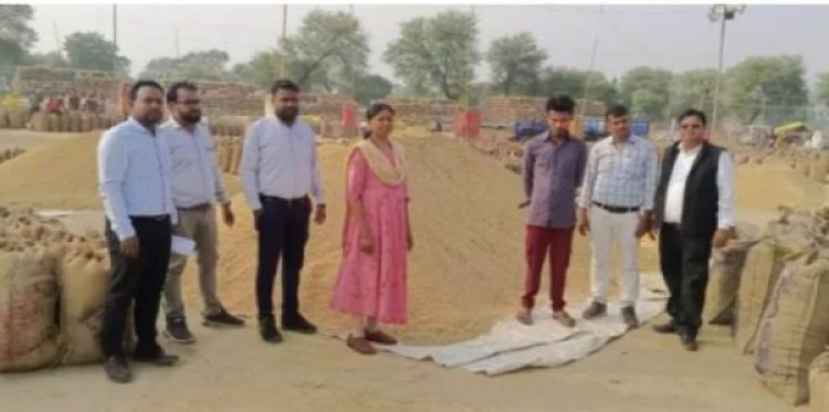 90.80 क्विंटल धान जब्त...कोचिया से मिली भगत कर पुराना मिक्स धान बेचने का मामला..