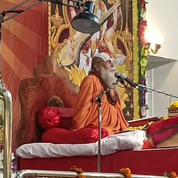 शाजापुर में श्रीमद् देवी भागवत कथा का आयोजन:मुरलीधर कृपा परिसर-कमला मंडपम में डॉ. रामानंददास जी ने दिए प्रवचन