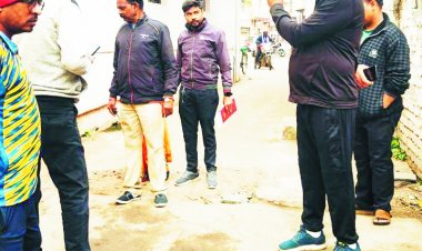 कचरा पाए जाने पर आयुक्त ने जताई नाराजगी