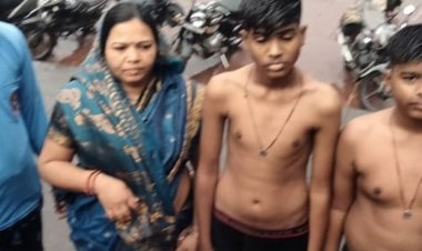 उज्जैन की शिप्रा नदी में नहाते वक्त डूबे दो बच्चे:बचाने कूदी मां, एसडीईआरएफ जवानों ने तीनों को सुरक्षित निकाला