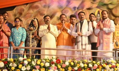 मोक्ष का द्वार है काशी इसलिए जीवन में एक बार काशी का दर्शन जरूरी: पंडित प्रदीप मिश्रा