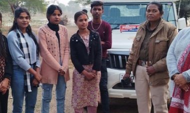 महिला थाना प्रभारी ने छात्राओं से मुलाकात की:लैला मजनू अभियान का फीडबैक लिया; छात्राएं बोलीं- आवारा लड़कों से मिली राहत