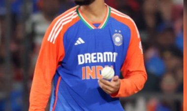 चक्रवर्ती के पास इंग्लैंड के खिलाफ वनडे और चैंपियंस ट्रॉफी के लिए भारत की टीम में जगह बनाने का मौका