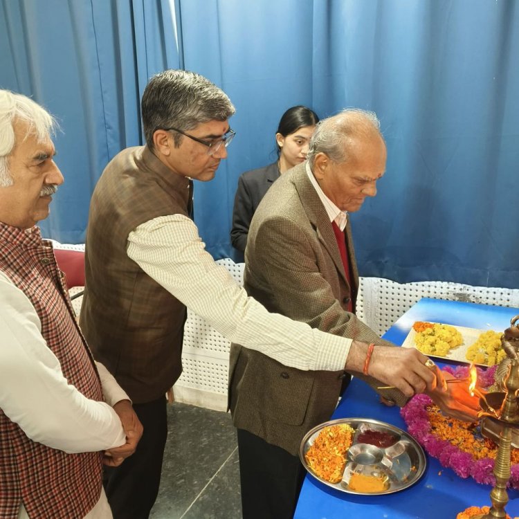 मकर संक्रांति पर आयुर्वेद महाविद्यालय में आयोजन:कुपोषण उन्मूलन और आयुर्वेदिक नवाचार पर विशेषज्ञों ने की चर्चा