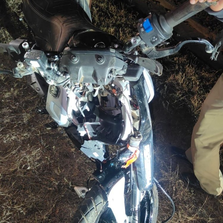 शाजापुर कंटेनर ने बाइक को मारी टक्कर, युवक की मौत:जीरापुर से शाजापुर आ रहा था शख्स, इलाज के दौरान तोड़ा दम