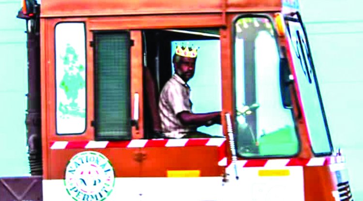 प्रदेश अंतर्विभागीय लीड एजेंसी सडक़ सुरक्षा ने सारथी दिवस में वाहन चालकों का किया सम्मान