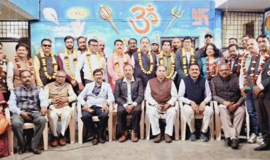 मप्र शिक्षक संघ की भोपाल जिला कार्यकारिणी का गठन:नागेश पांडे फिर बने अध्यक्ष, डॉ. राठौर बोले-पद का दायित्व निभाना सबसे जरूरी