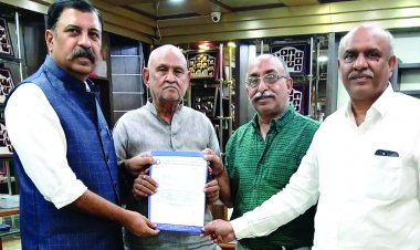 दुर्ग, महासमुंद, दंतेवाड़ा एवं जांजगीर-चांपा में भी मतदान केन्द्र बनाने निर्वाचन अधिकारी को ज्ञापन