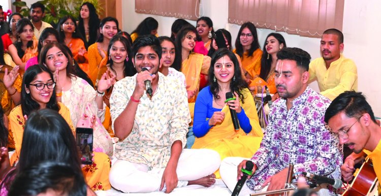 मैक में बसंत पंचमी का पावन दिवस बहुत ही हर्षोल्लास संग मनाया गया