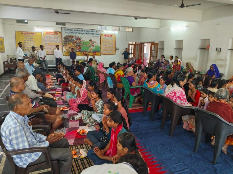 मां-बाप का उपकार कभी न भूलें, कभी  उनके आंखों में आंसू न आने दें- पारख