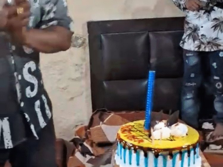 पुलिस से बचकर बाणगंगा पहुंचा तस्कर:कई थानो में है अपराध दर्ज; अवैध चाकू से कटवाया केक, VIDEO आया सामने