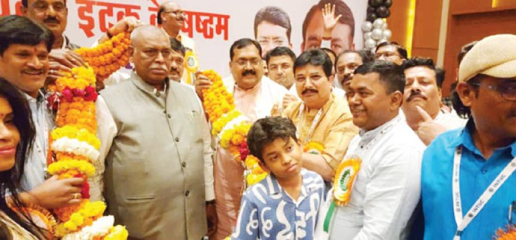 संजय सिंह के प्रदेश इंटक के अध्यक्ष बनने पर एमएमडब्ल्यू किंरदुल में हर्ष