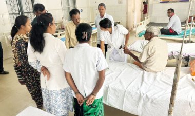 सौ बिस्तरीय अस्पताल रामानुजगंज का निरीक्षण