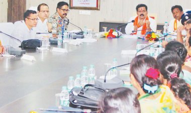 डिप्टी सीएम शर्मा ने पंचायत प्रतिनिधियों से किया संवाद