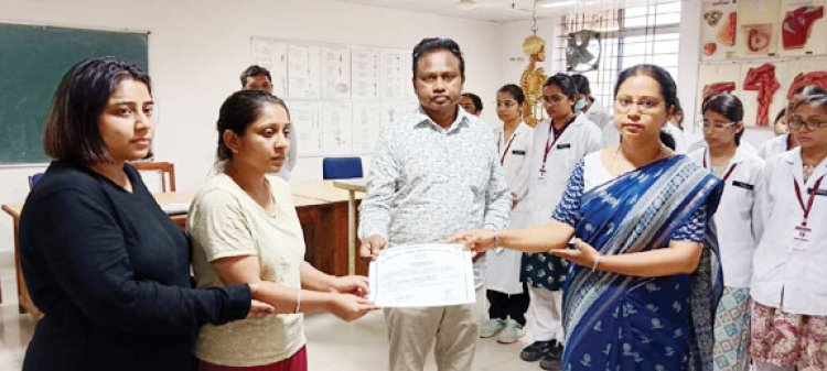 मरने के बाद मेकाज को सौंपना मेरे पार्थिव शरीर को...