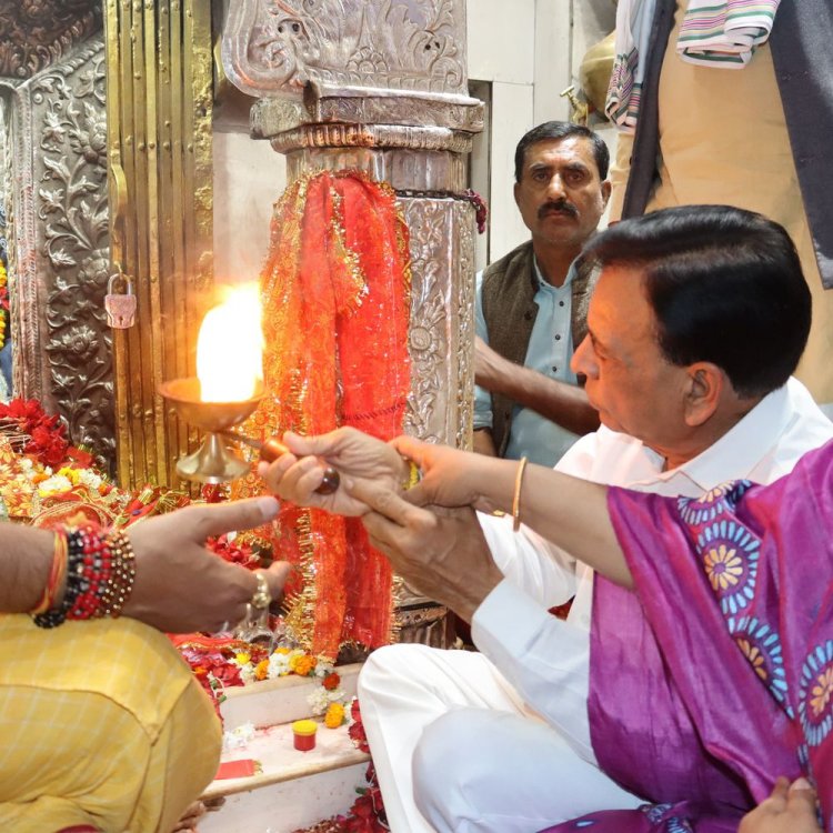 डिप्टी सीएम देवड़ा ने की मैहर मां शारदा की पूजा:वक्फ बिल पर बोले- मुस्लिम समाज को मिलेगा लाभ