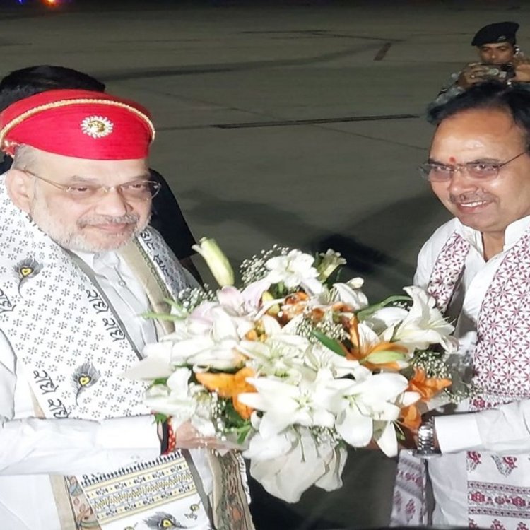 केंद्रीय गृहमंत्री अमित शाह पहुंचे उदयपुर:मुख्यमंत्री भजनलाल शर्मा ने एयरपोर्ट पर की अगवानी, नीमच गए शाह, 17 शाम को वापस आएंगे एयरपोर्ट