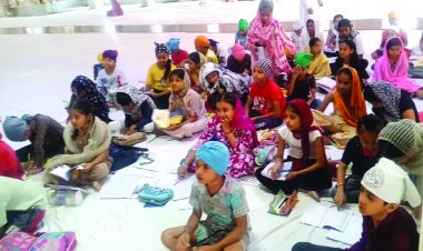 गुरमुखी सीखने एवं गुरमत ज्ञान लेने गुरुद्वारों में बड़े चाव से पहुंच रहे बच्चे-राजपूत