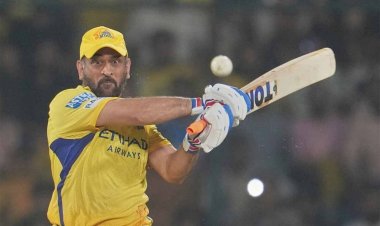 महेंद्र सिंह धोनी की युवाओं को सलाह- कैसे 200 के स्ट्राइक रेट से बैटिंग करें