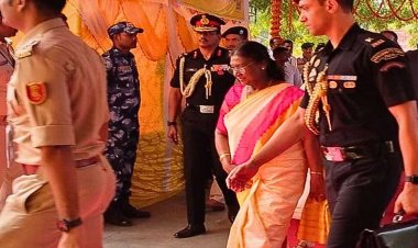 राष्ट्रपति द्रौपदी मुर्मू ने गयाजी में किया पिंडदान, साथ थे राज्यपाल आरिफ मोहम्मद खान