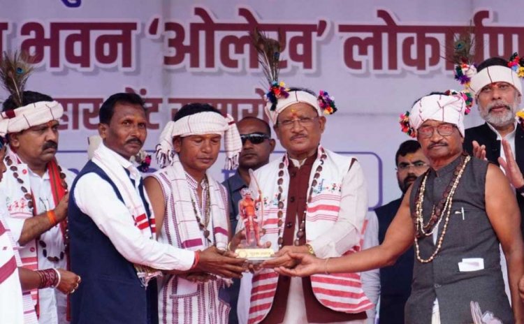 जगदलपुर में धुरवा समाज के संभाग स्तरीय नुआखाई मिलन समारोह एवं नवनिर्मित सामाजिक भवन ने