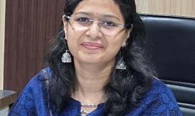 जिला पंचायत की नई CEO वैशाली जैन ने संभाला पदभार:टीएल बैठक में पहुंचीं; रतलाम जिले की पूरी कमान महिला अफसरों के हाथ