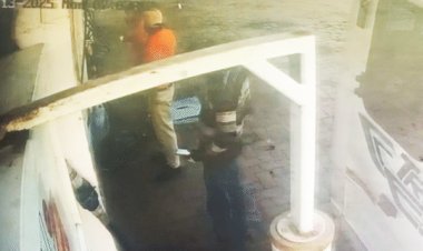 पेट्रोल पंप पर खड़े-खड़े गिरा ड्राइवर, मौत:सुबह गाड़ी में पेट्रोल भरवाने पहुंचा था,साइलेंट अटैक की आशंका