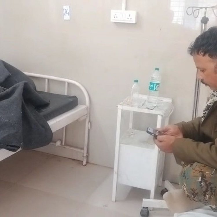 सारंगपुर के KK इंटरप्राइजेस में लूट का प्रयास:परिजनों के जागने पर भागे बदमाश; बाउंड्री वॉल कूदते समय एक पकड़ाया, शाजापुर में इलाज जारी