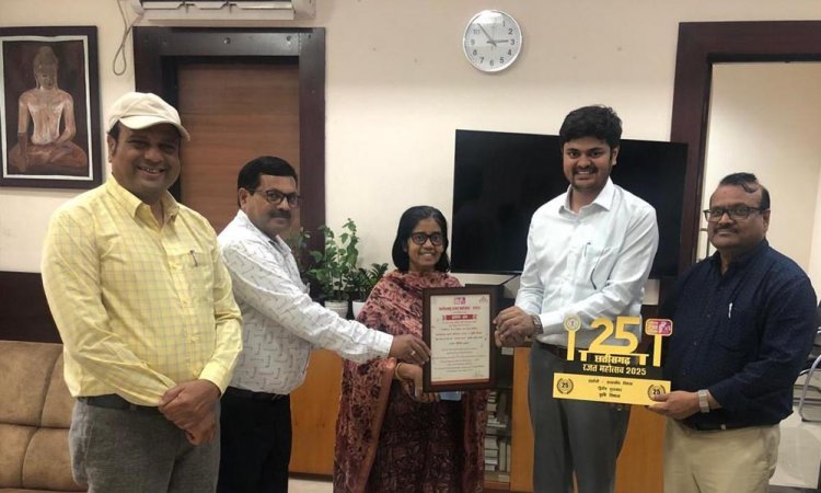 रायपुर : 25 वर्षों की विकास यात्रा थीम पर बनी कृषि विभाग के प्रदर्शनी को मिला द्वितीय पुरस्कार