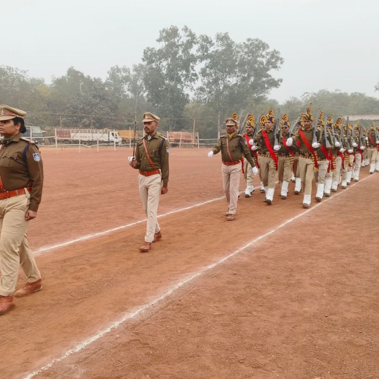 गुना में गणतंत्र दिवस की फुल ड्रेस रिहर्सल:प्रभारी मंत्री गोविंद सिंह राजपूत फहराएंगे तिरंगा; 13 प्लाटून ने किया मार्च पास्ट, ADM ने ली सलामी